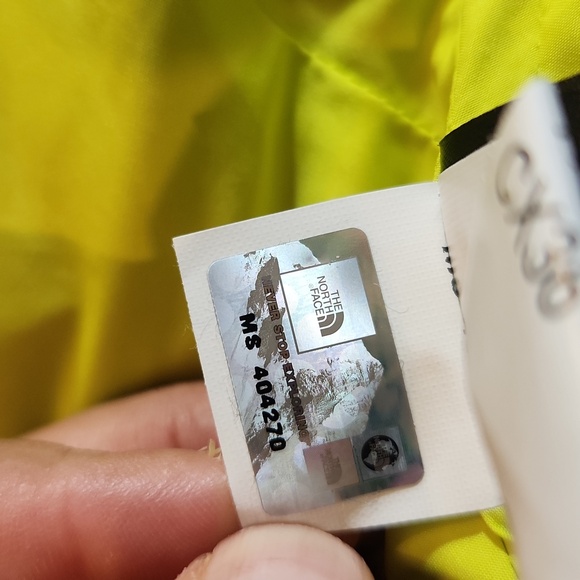 The northface vest 550 for women size XS - Picture 6 of 8